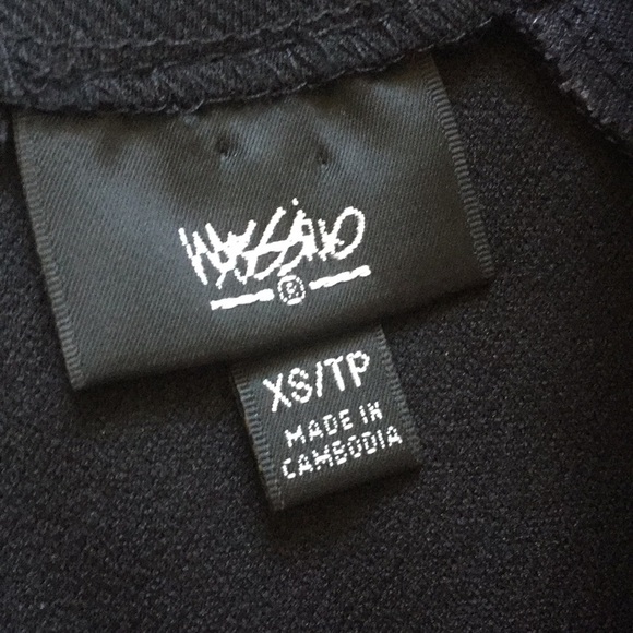 black dress - Picture 5 of 7